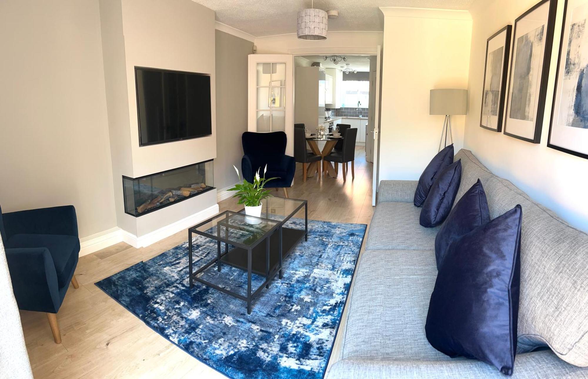 3 Bedroom - 2 Bathroom Townhouse In Corstorphine Near Murrayfield Stadium - Direct Bus To Edinburgh City Centre In 20 Minutes - Two Private Parking Spaces - Private Sunny Garden - Recently Refurbished Exteriör bild